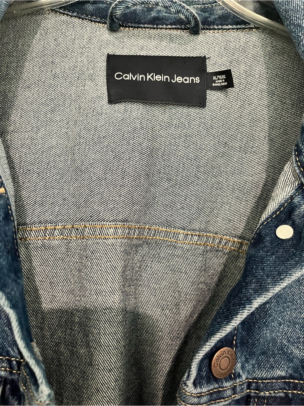 Calvin Klein Jeans Medium Blue Denim Jacket with Silver Buttons - Picture 3 of 10